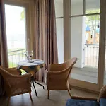 Apartment Schoene In Exklusiver Lage Mit Fahrstuhl *