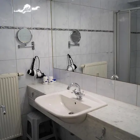 Schöne In Exklusiver Lage Mit Fahrstuhl Apartment Ostseebad Kühlungsborn